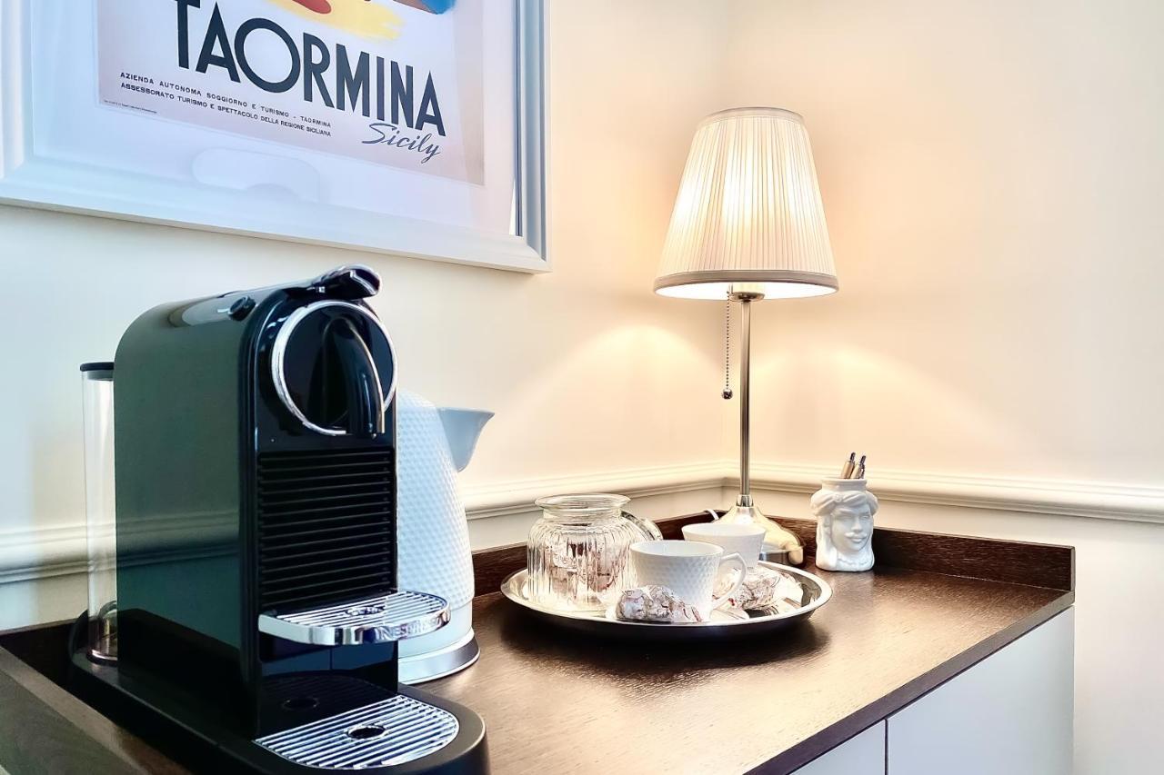 Longo Suites タオルミーナ エクステリア 写真
