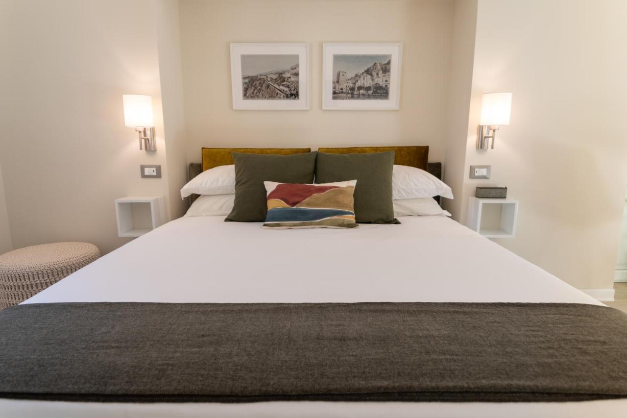 Longo Suites タオルミーナ エクステリア 写真