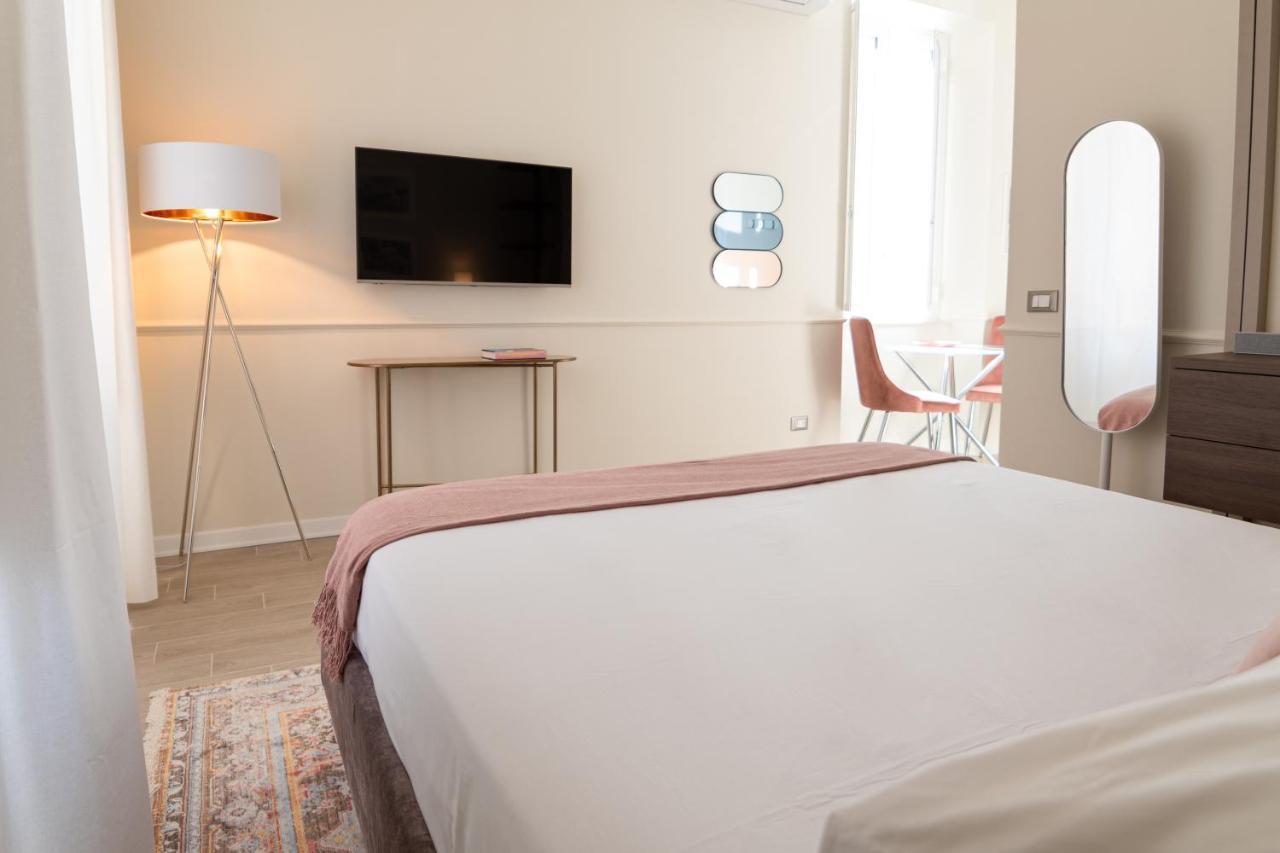 Longo Suites タオルミーナ エクステリア 写真